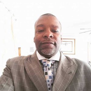 Meet your Posher, Lawrence